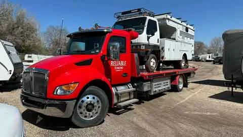 Local Towing Longmont CO